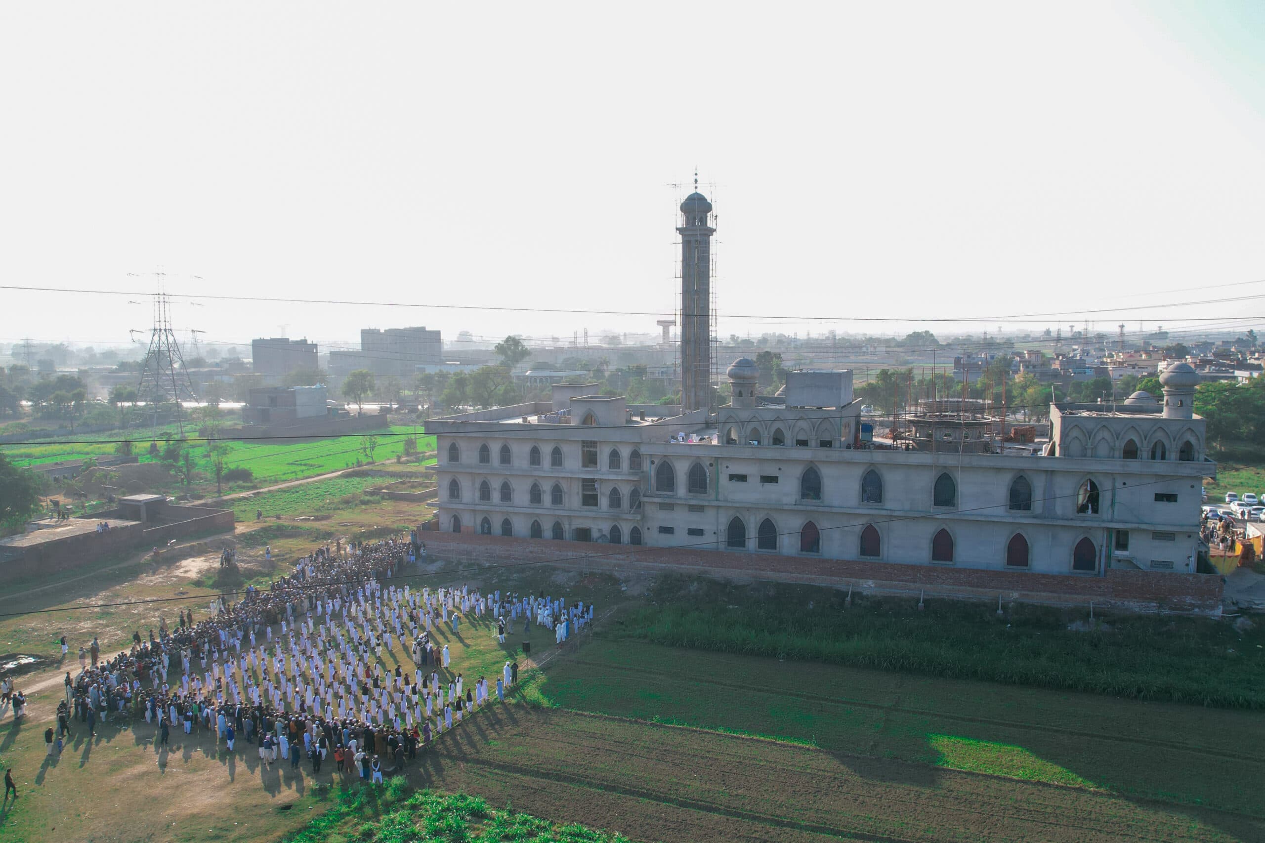 افتتاحی تقریب - ایریل